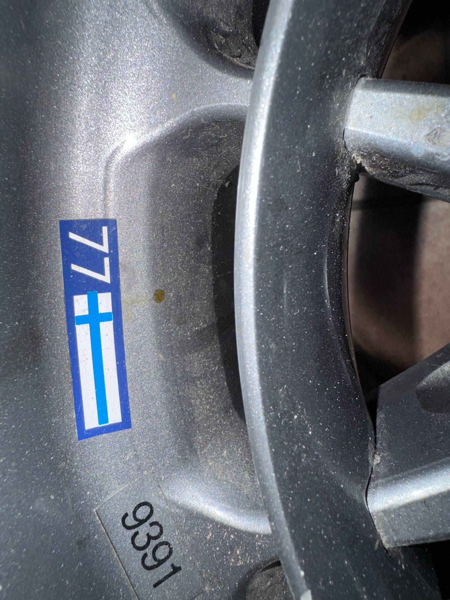 Rin F1 de Valtteri Bottas con Williams | Marcado con su Número y Bandera, Original, Pieza Única.