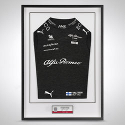 🔥 Valtteri Bottas – NOMEX 2023 de Especificación de Carrera (Kick), Firmado, Enmarcado y Listo para Exhibir