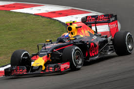 🔥 Rin de Max Verstappen RB-2016 – Convertido en una mesa de colección